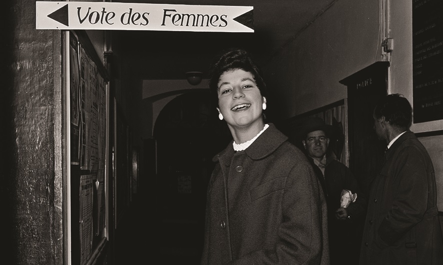 Une exposition retrace les 50 ans du suffrage féminin en Valais